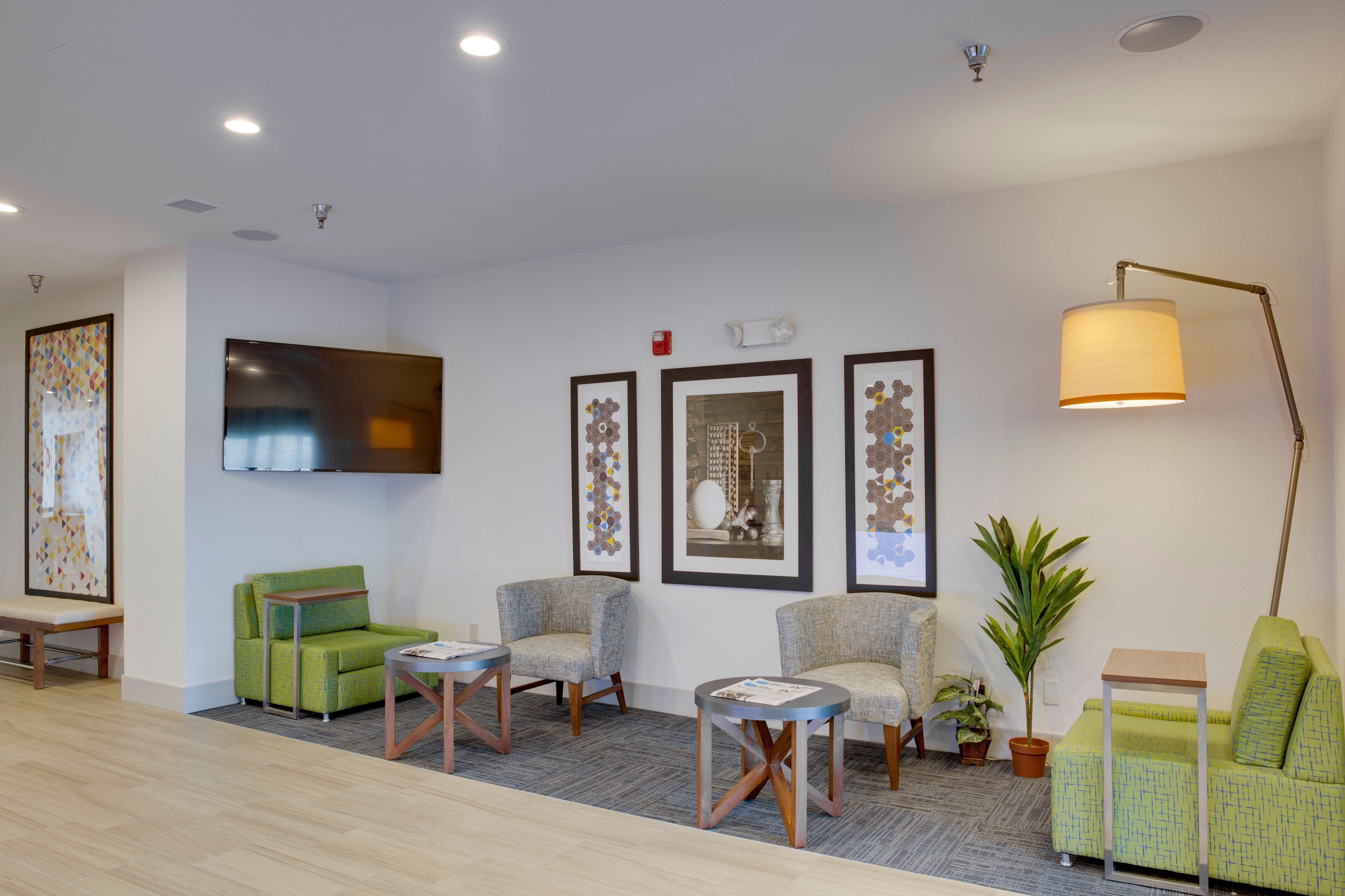 Holiday Inn Express Hotel & Suites Oklahoma City-Bethany By Ihg Exterior photo