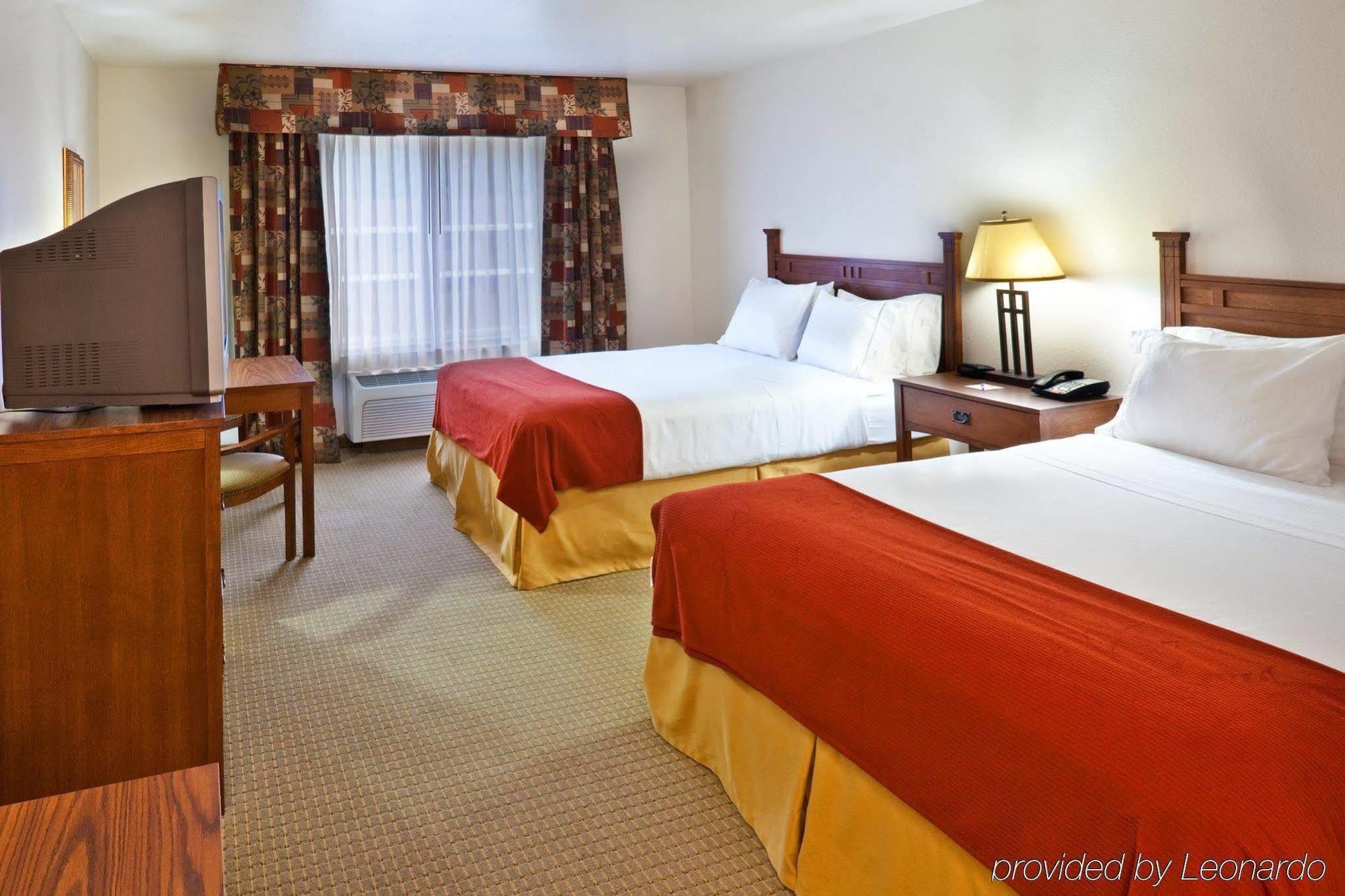 Holiday Inn Express Hotel & Suites Oklahoma City-Bethany By Ihg Room photo